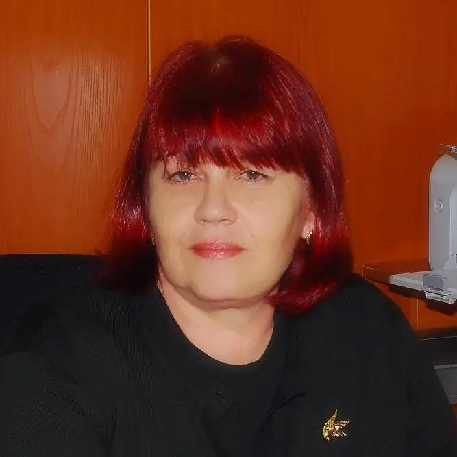 Портретна снимка на Мария Христова